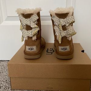 Girls Ugg Bailey Bow
